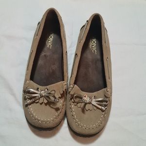 Vince brown suede flat bow womens size 7.5